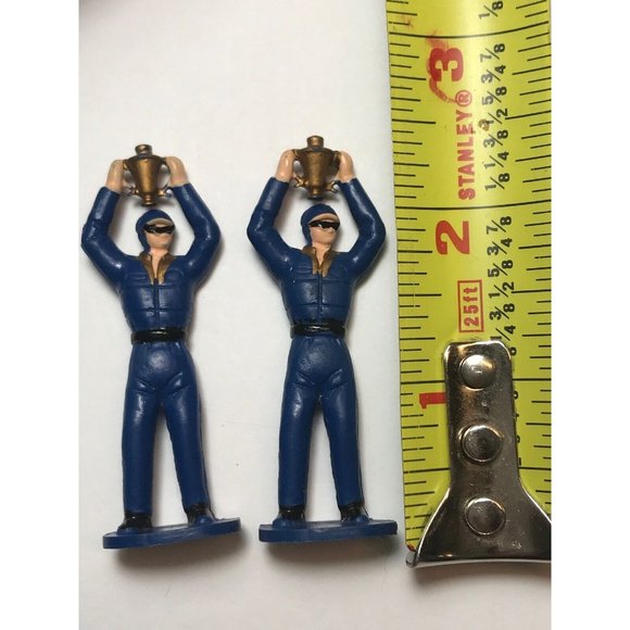 Soma Gold Cup Winner Toy Figures Wearing Blue 2.5” Tall Toy Vintage 1998 - Picture 5 of 5